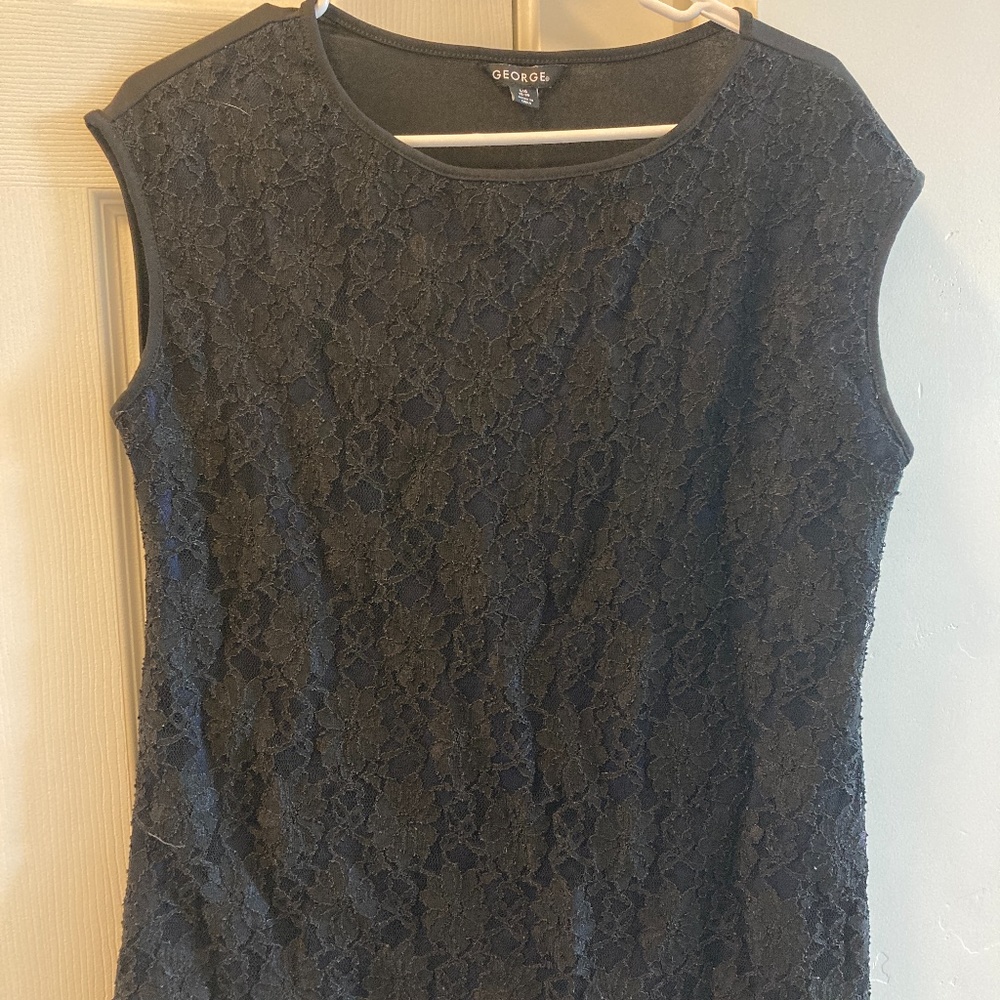 Sleeveless dress shirt